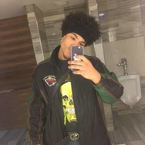 Meet your Posher, Ronnie